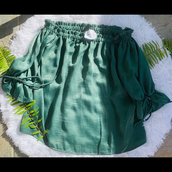 Sadie & Love medium top like new green - Picture 7 of 8